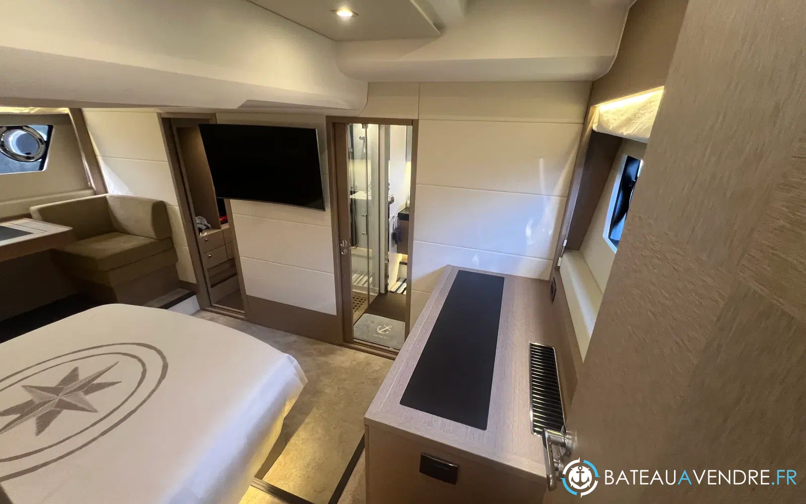 slider 72 Prestige Yachts 560 Fly