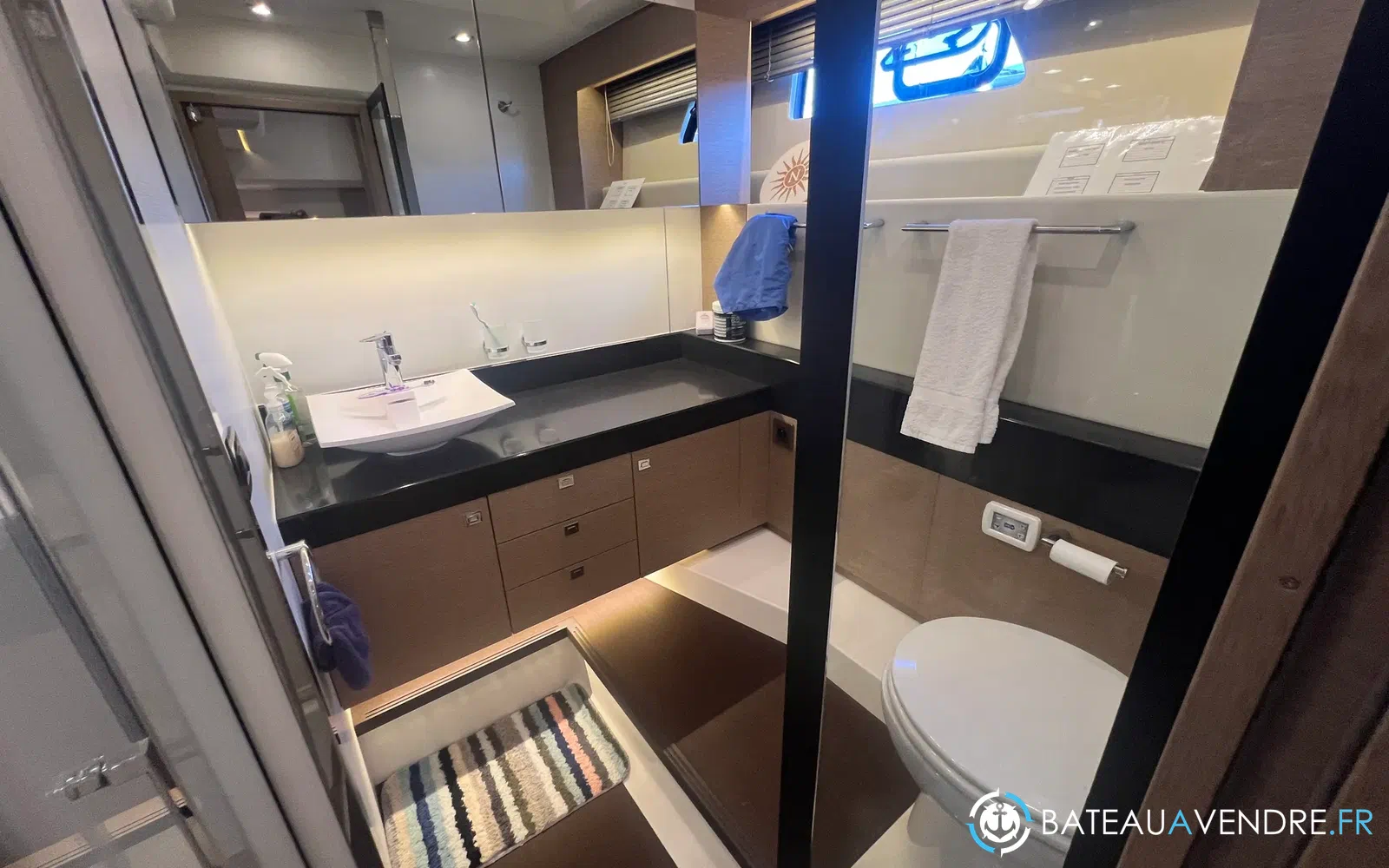 slider 78 Prestige Yachts 560 Fly