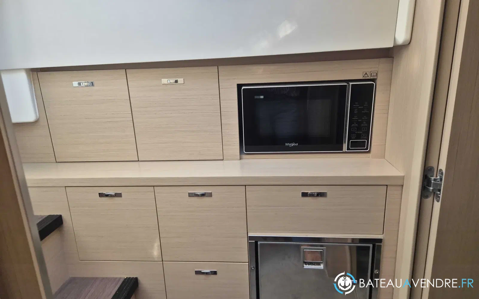 slider 12 Jeanneau DB 37