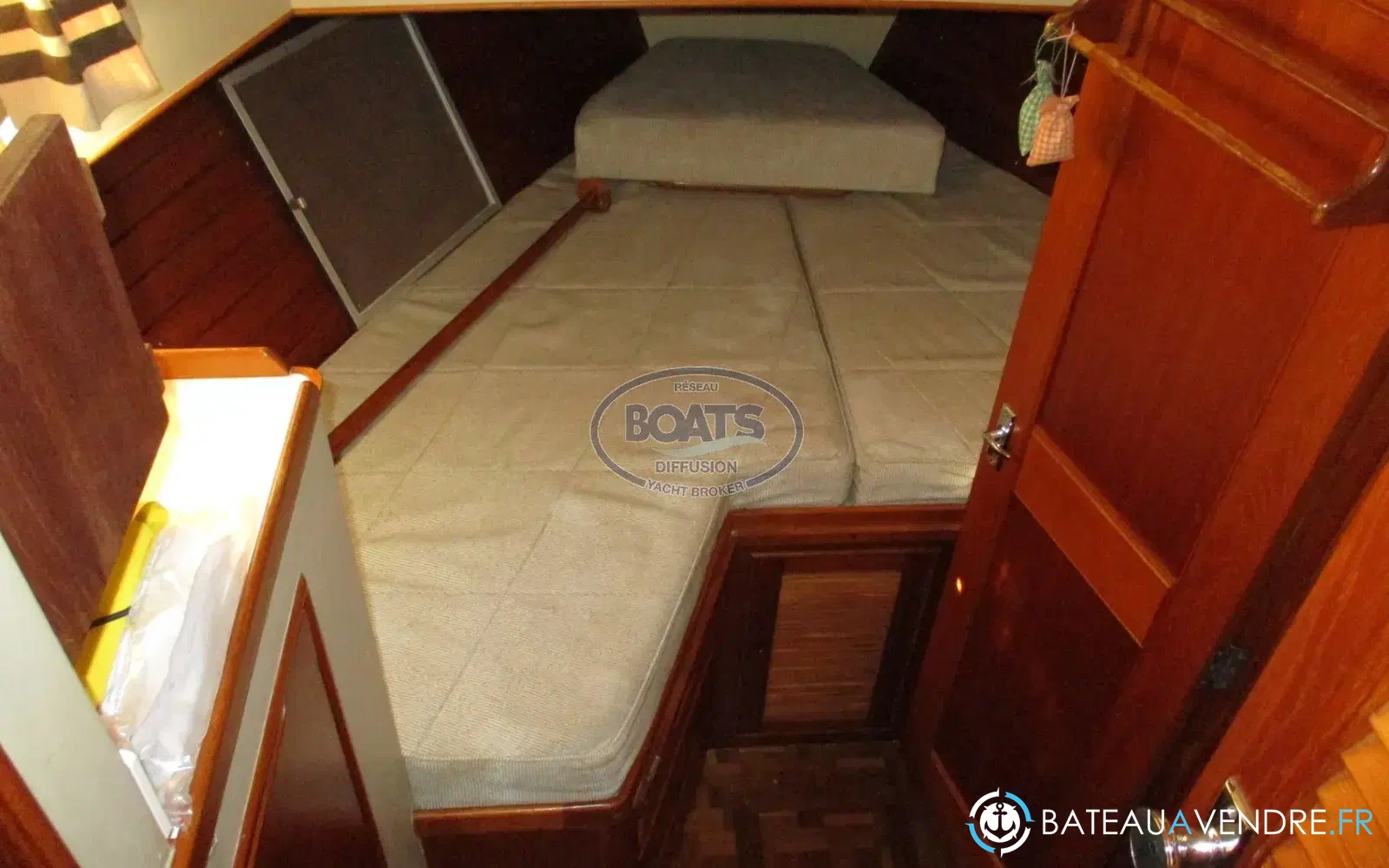 slider 12 Grand Banks 42 Classic