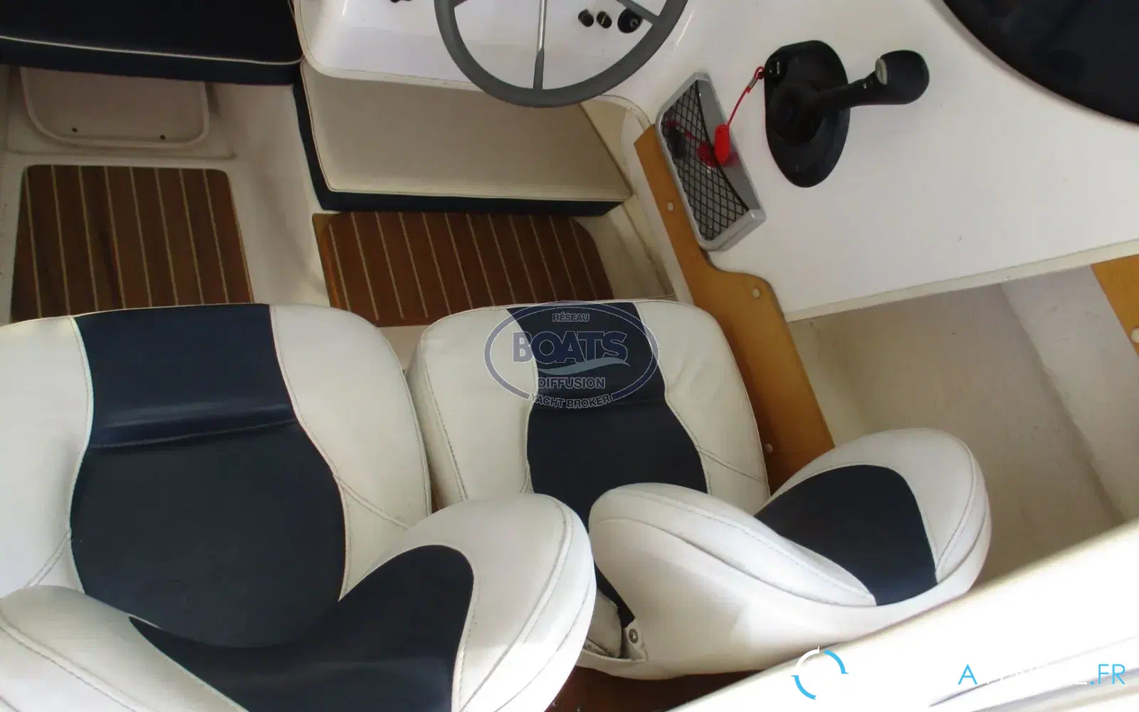 slider 9 Quicksilver 580 Pilothouse