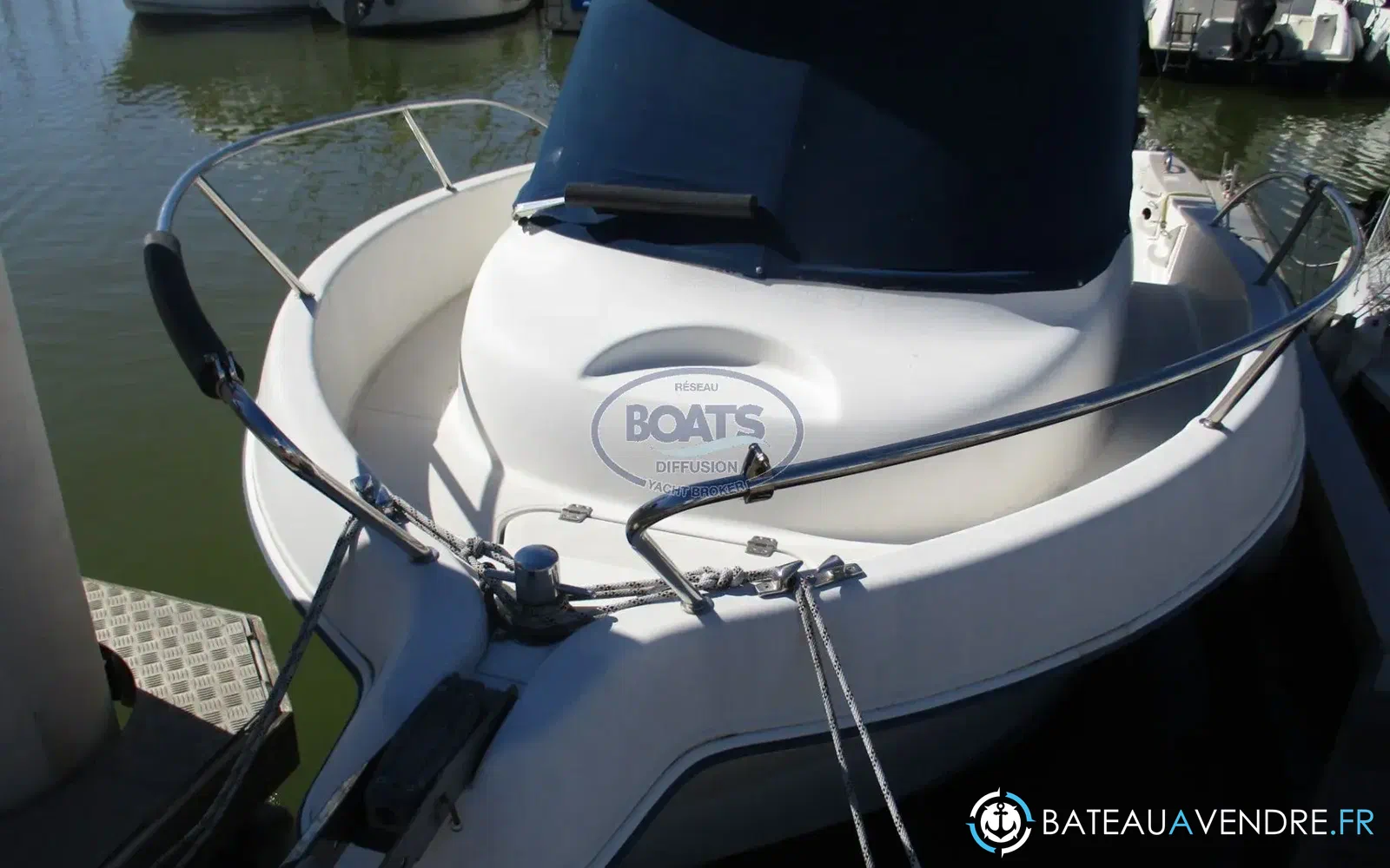 slider 1 Quicksilver 580 Pilothouse