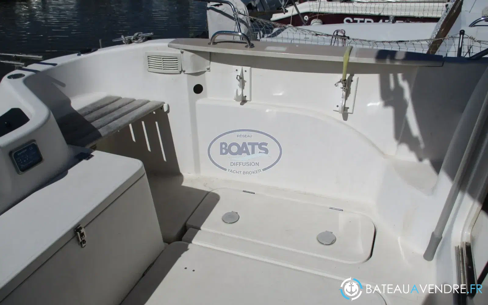 slider 3 Quicksilver 580 Pilothouse