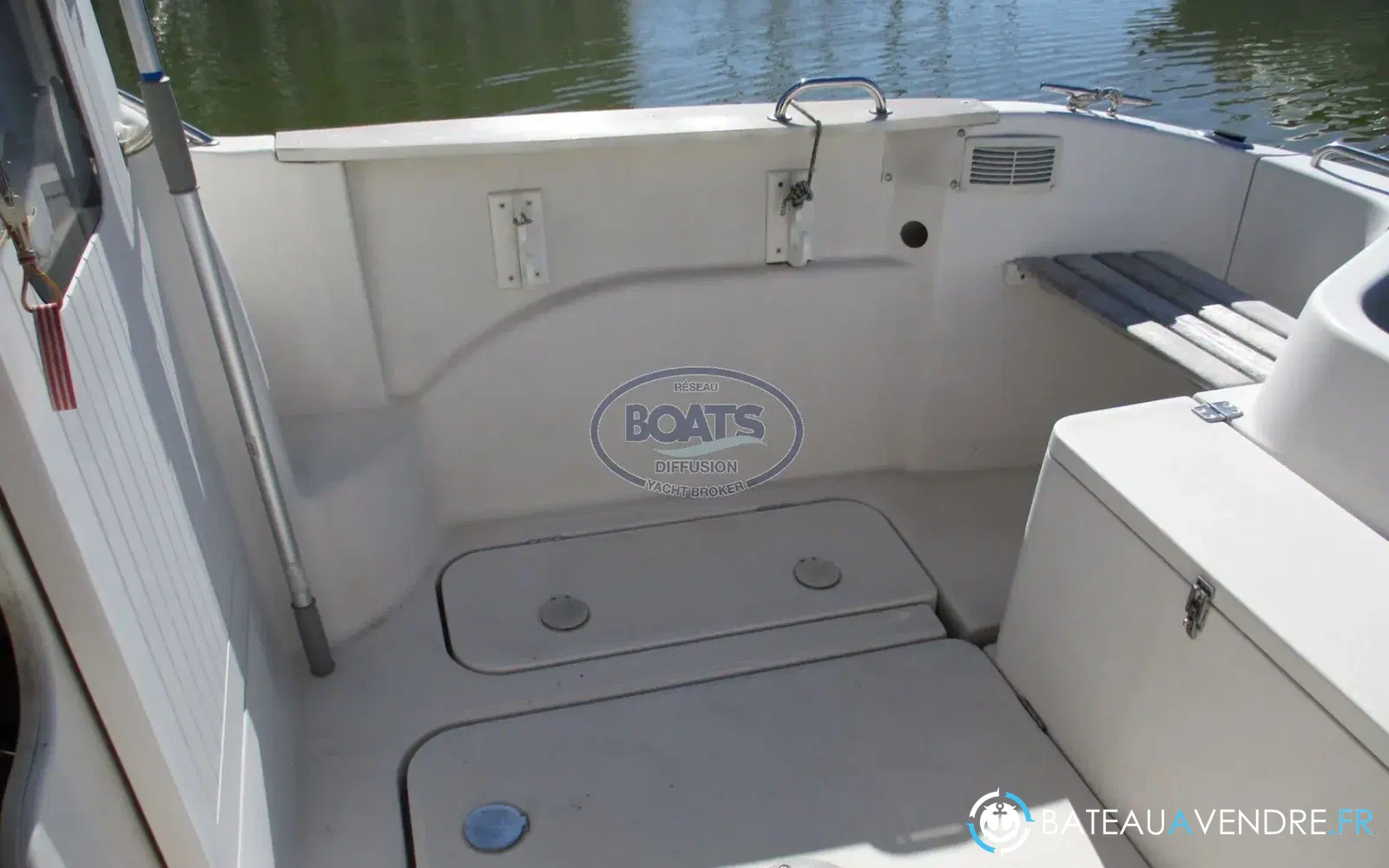 slider 4 Quicksilver 580 Pilothouse