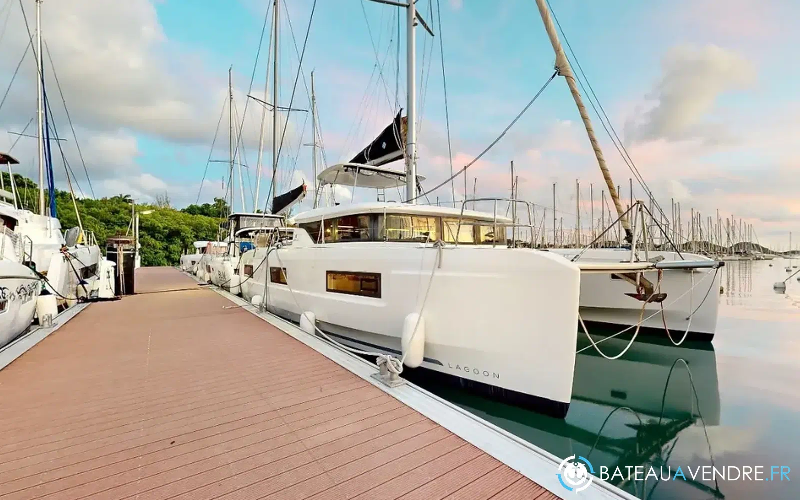 slider 0 Lagoon 46