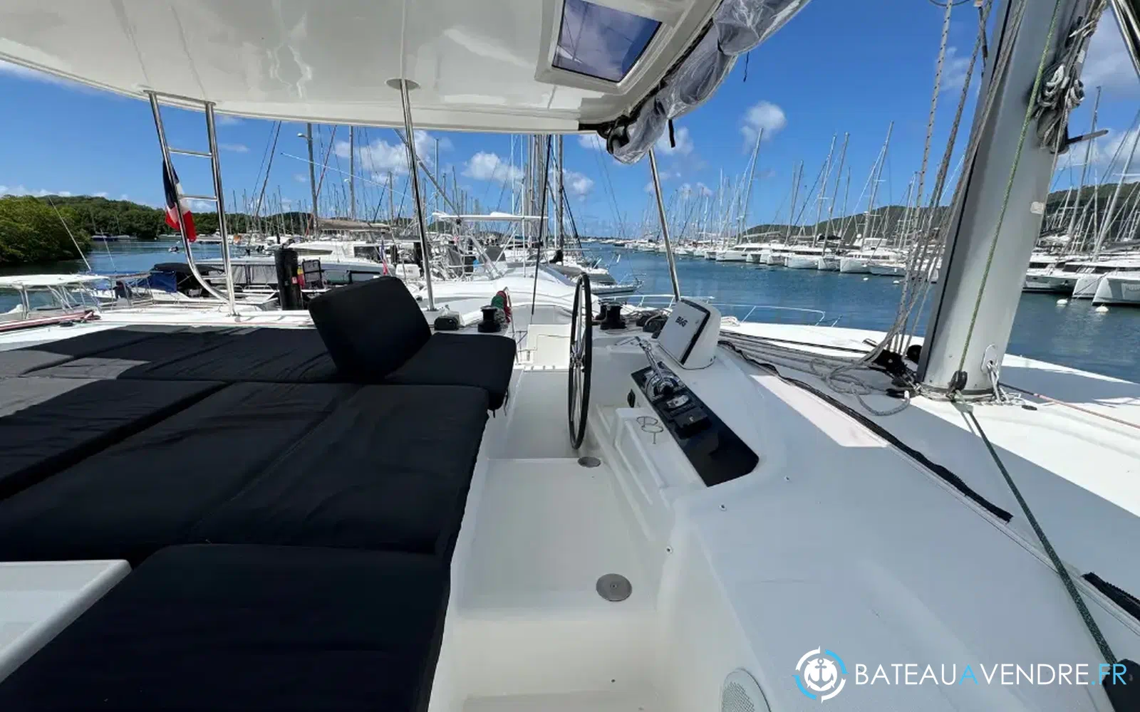 slider 13 Lagoon 46