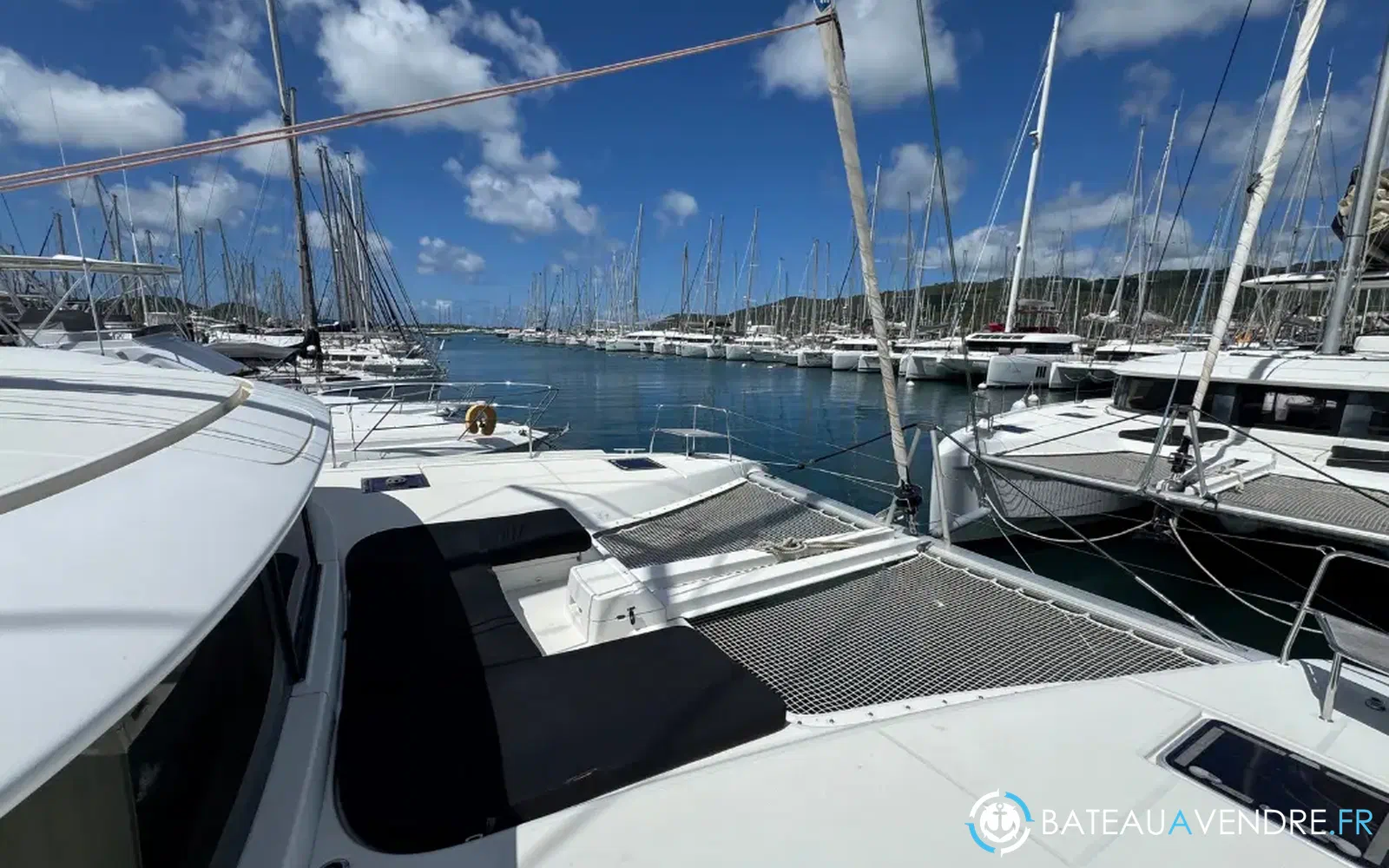slider 21 Lagoon 46
