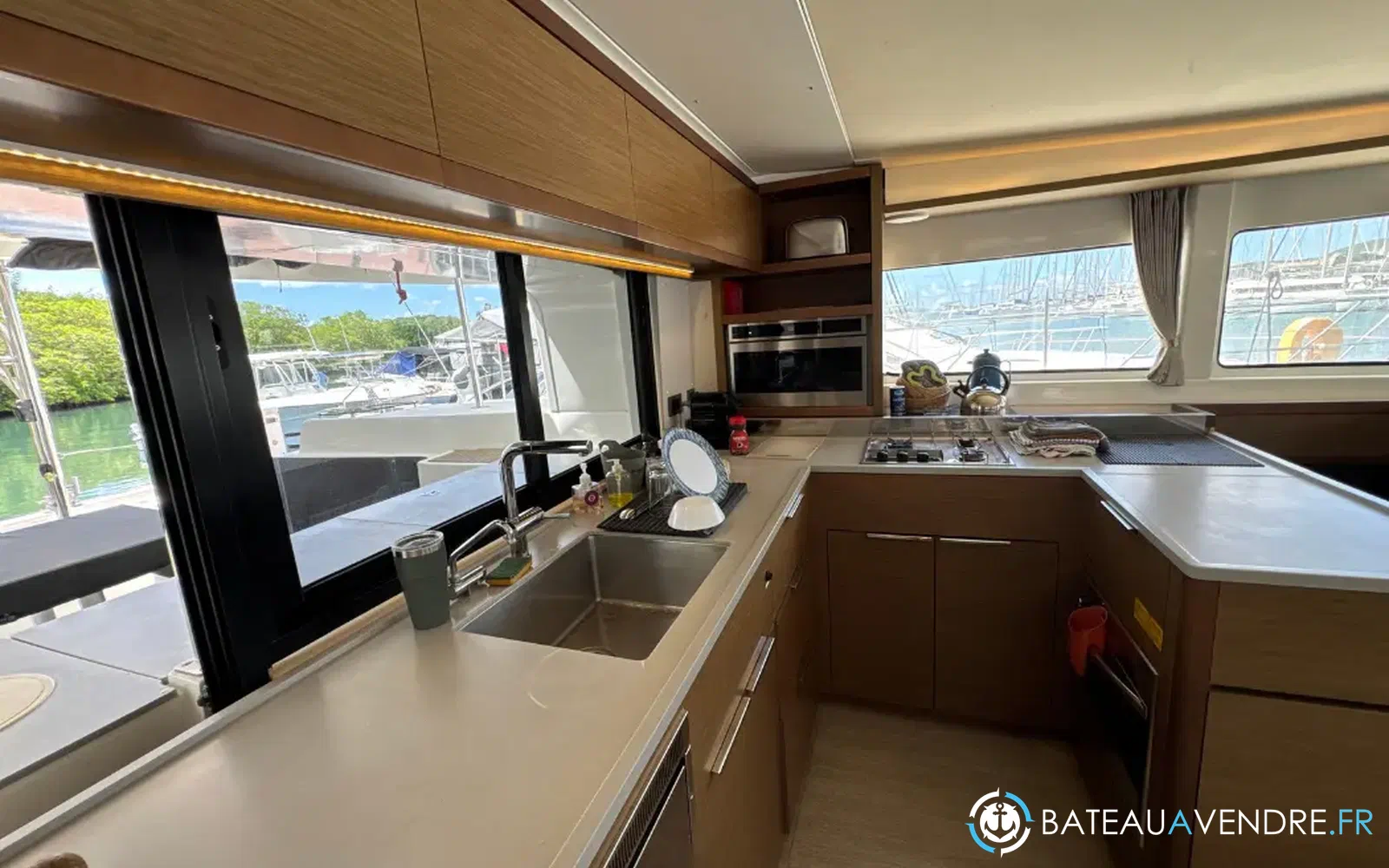 slider 35 Lagoon 46