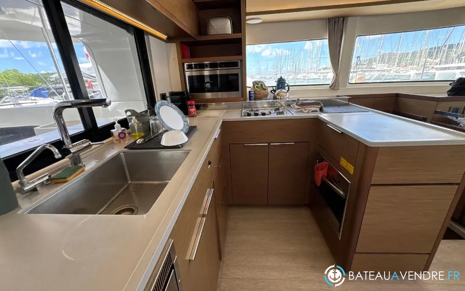 slider 36 Lagoon 46