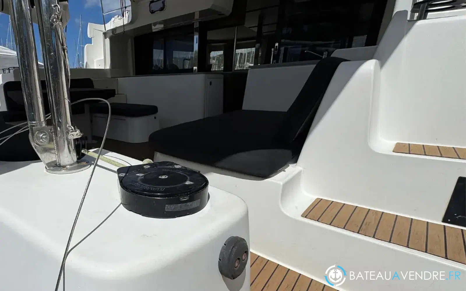 slider 3 Lagoon 46