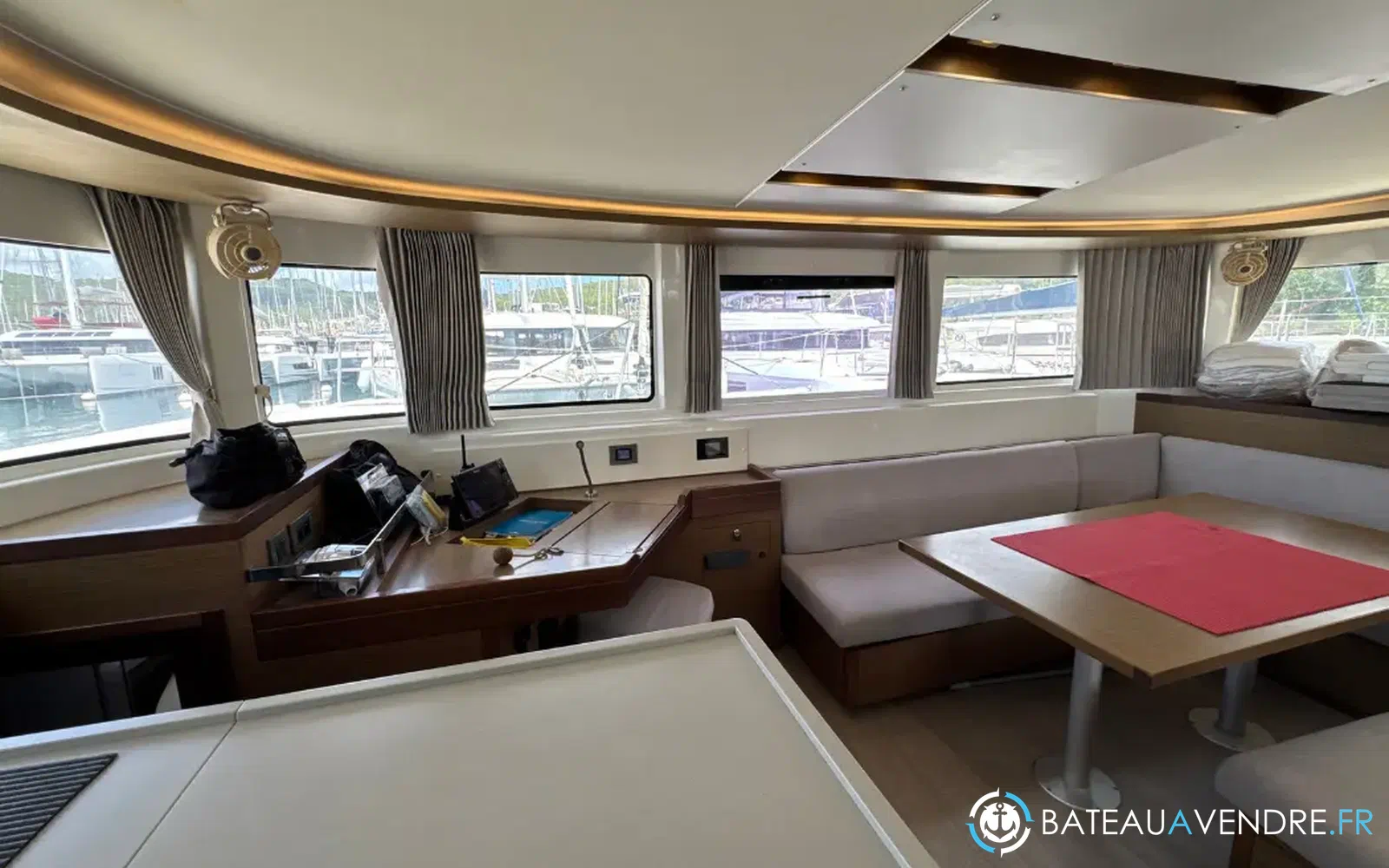 slider 39 Lagoon 46