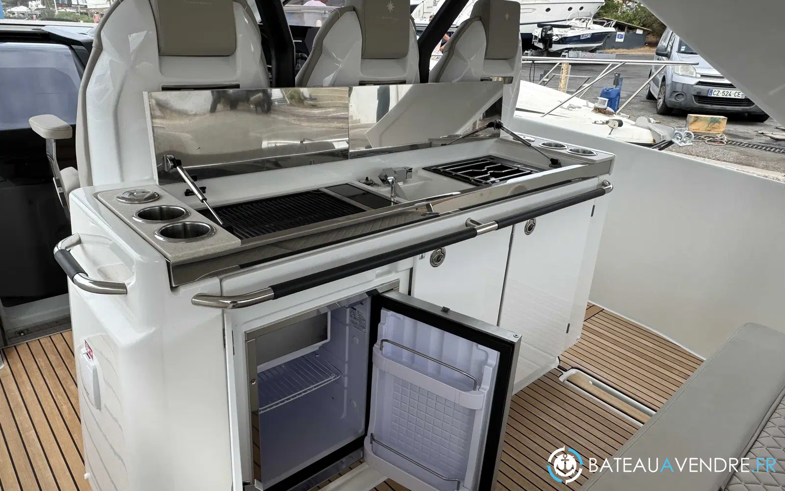 slider 4 Jeanneau DB 37