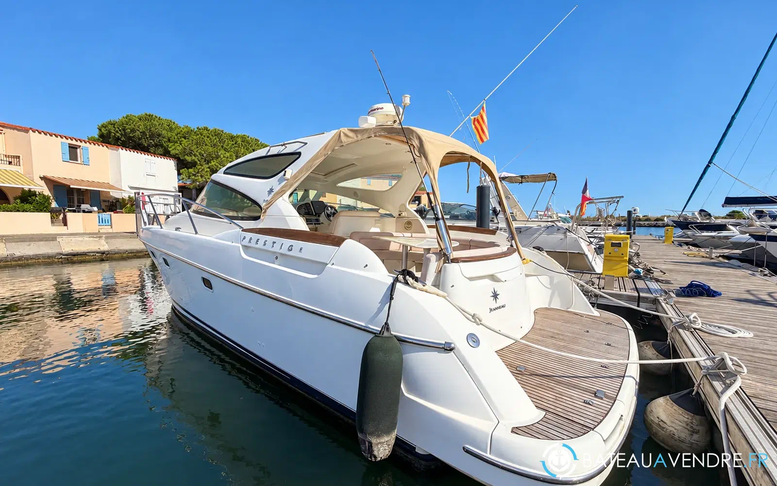 slider 1 Jeanneau Prestige 34 Hard Top