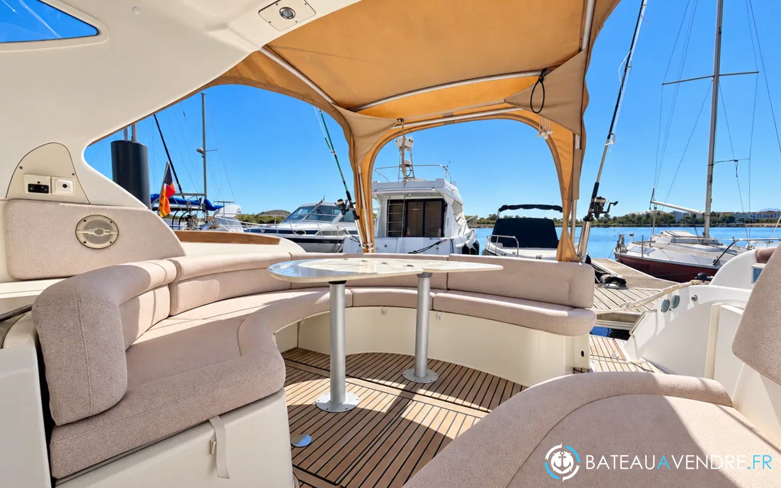 slider 5 Jeanneau Prestige 34 Hard Top