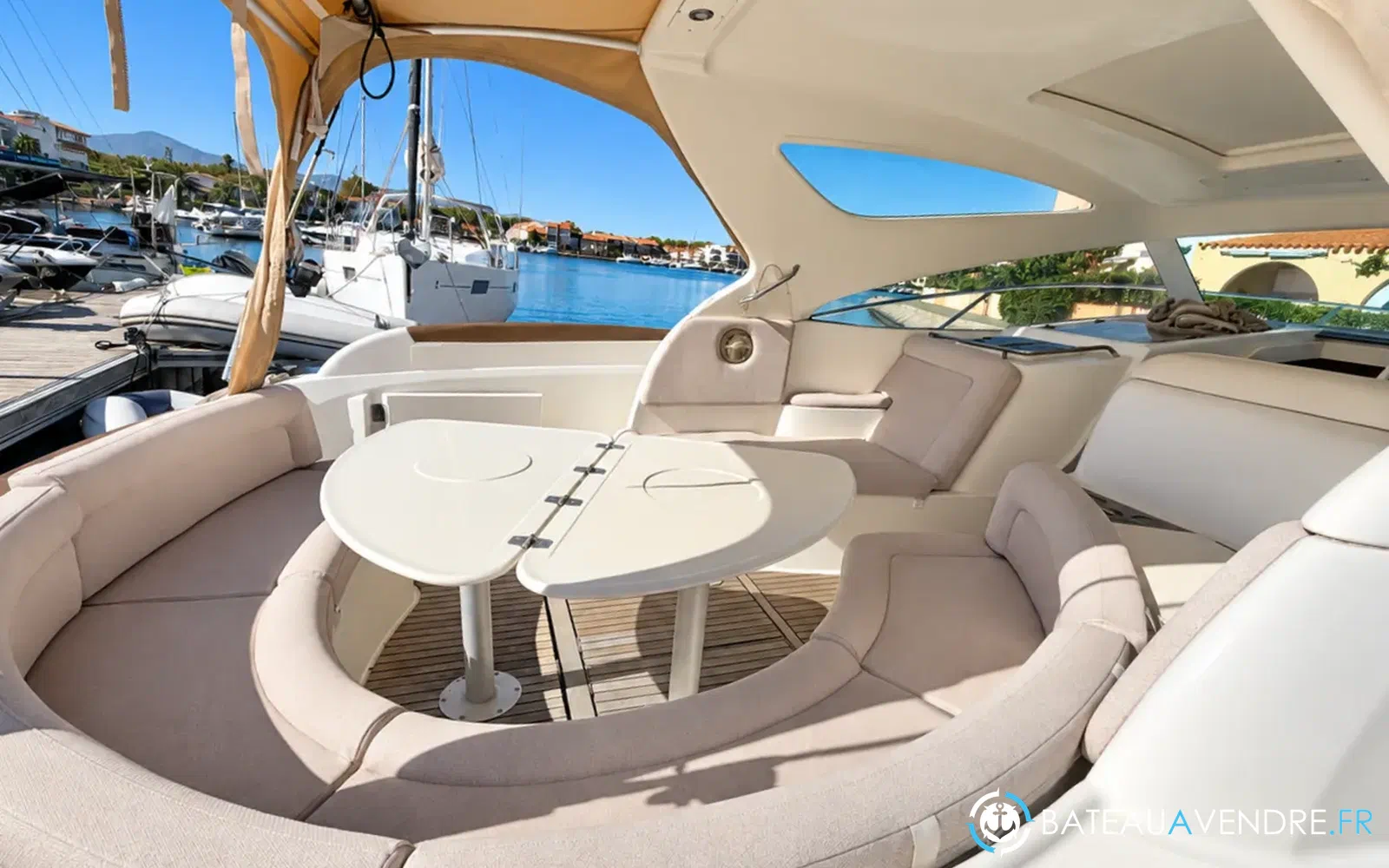 slider 6 Jeanneau Prestige 34 Hard Top