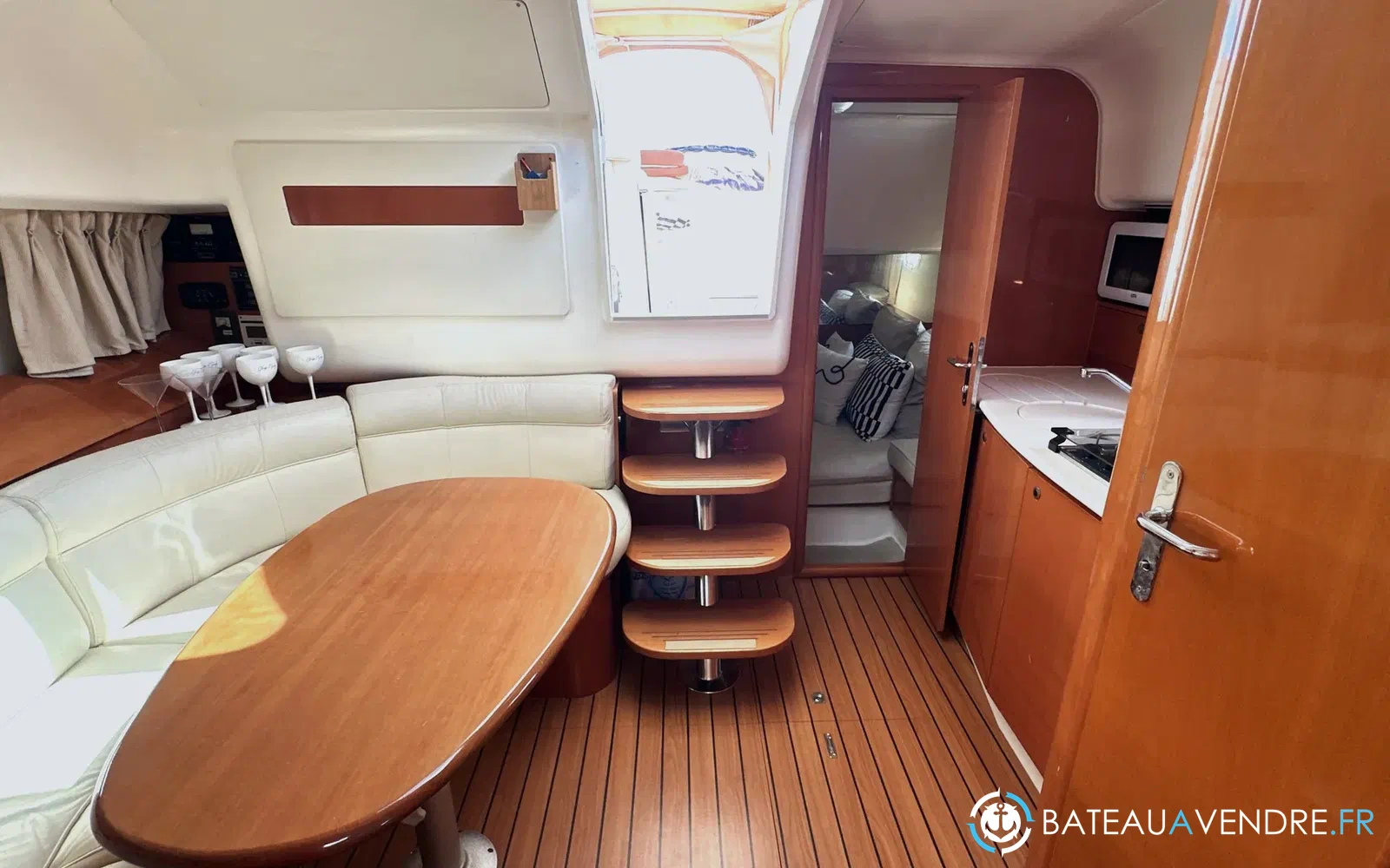 slider 16 Jeanneau Prestige 34 Hard Top