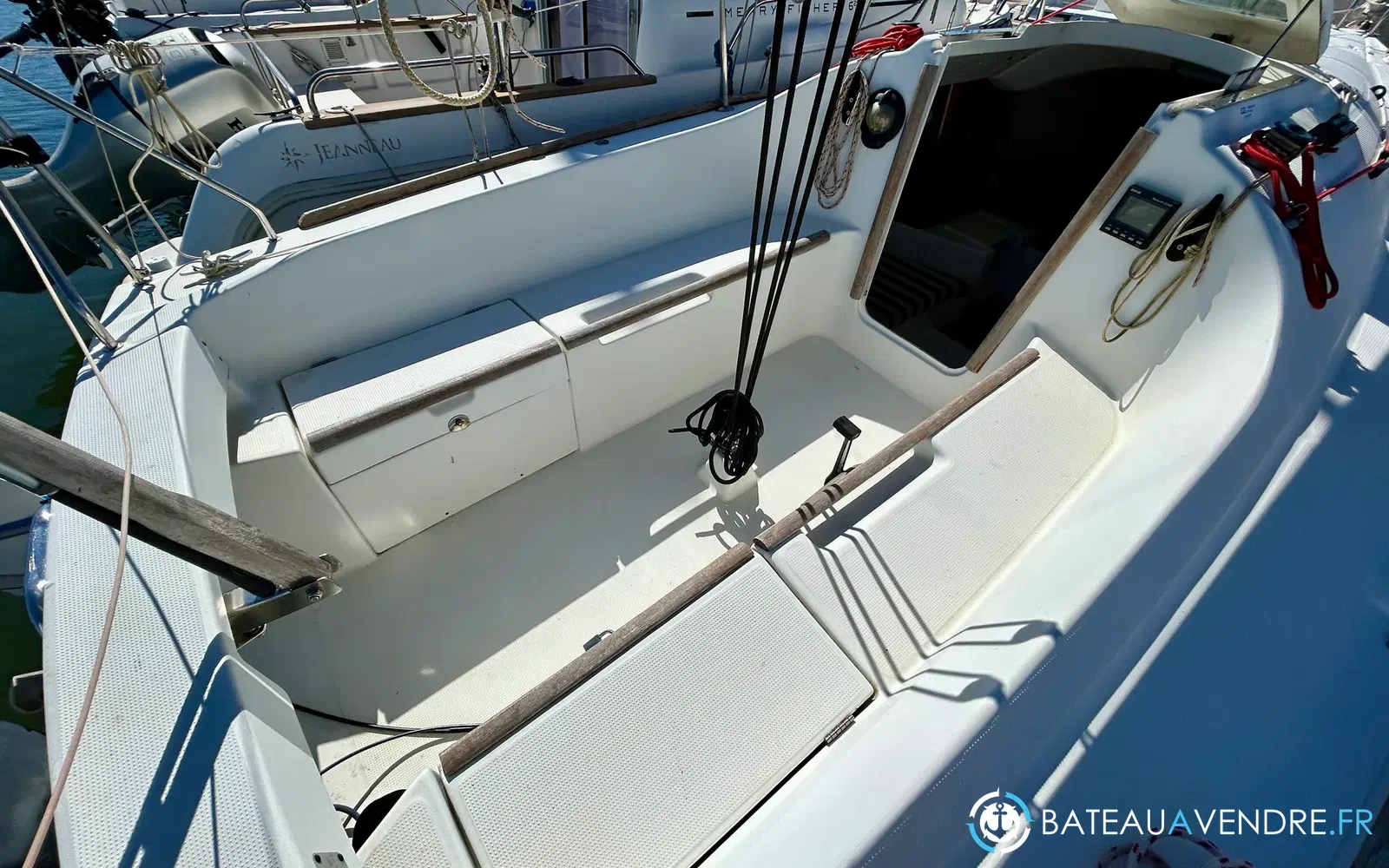 slider 5 Beneteau First 211