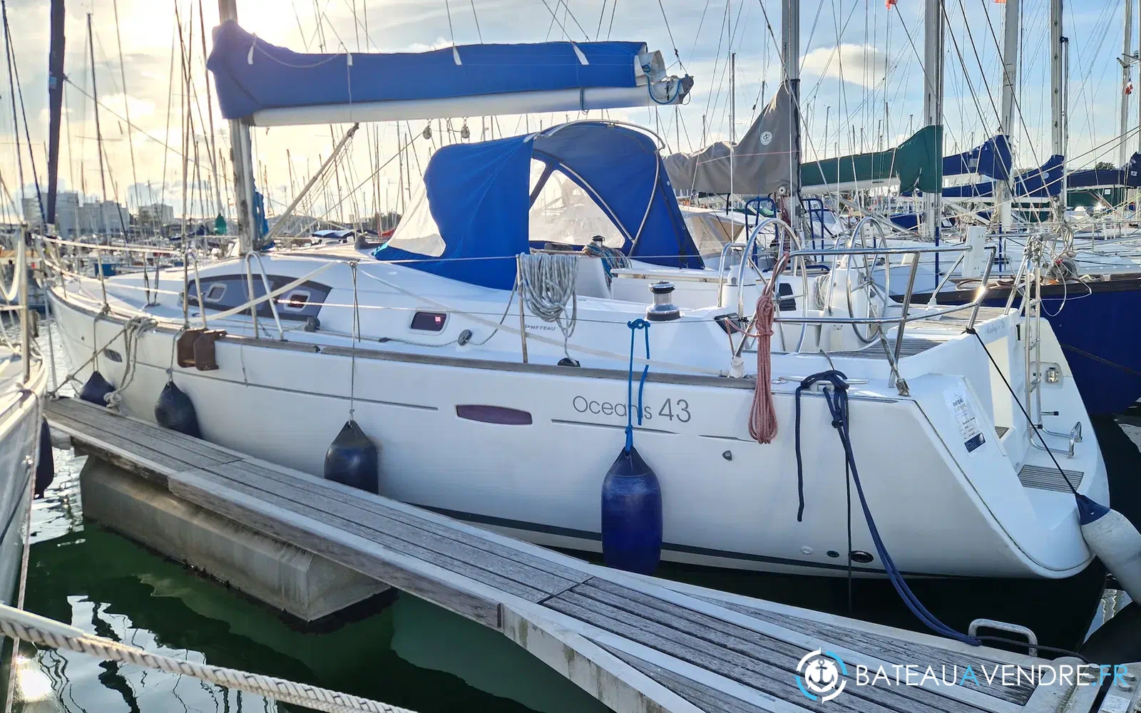 slider 0 Beneteau Oceanis 43