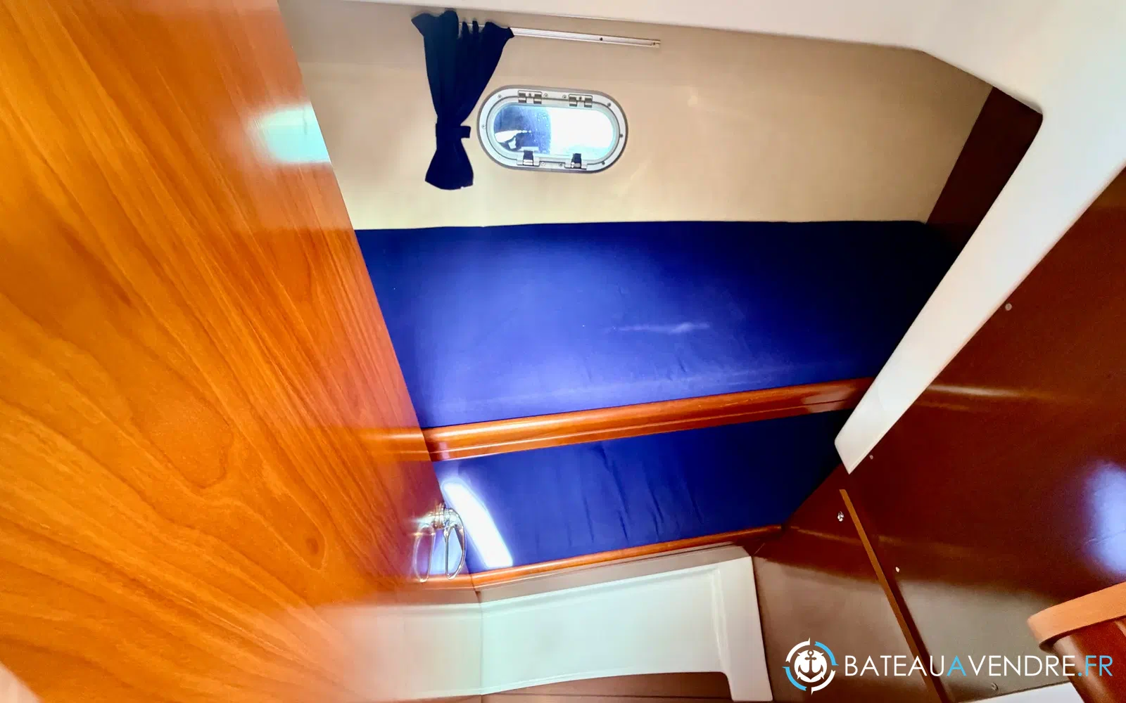 slider 21 Beneteau Antares 980