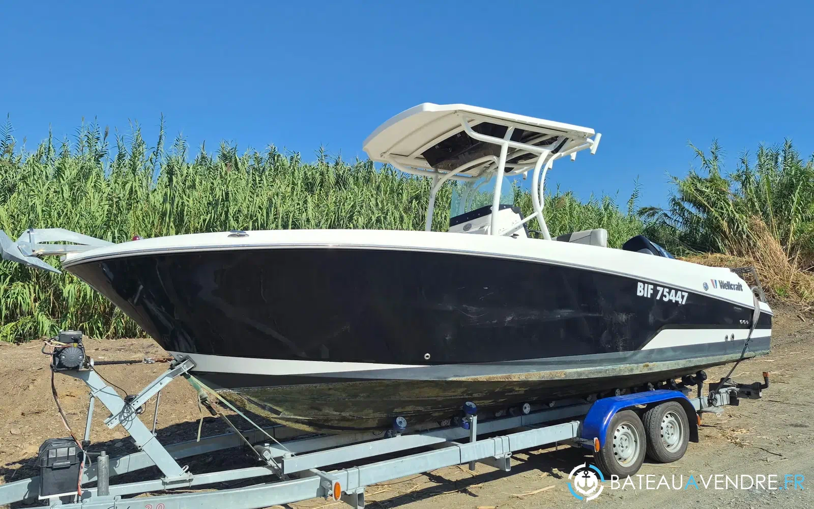 slider 0 Wellcraft 242