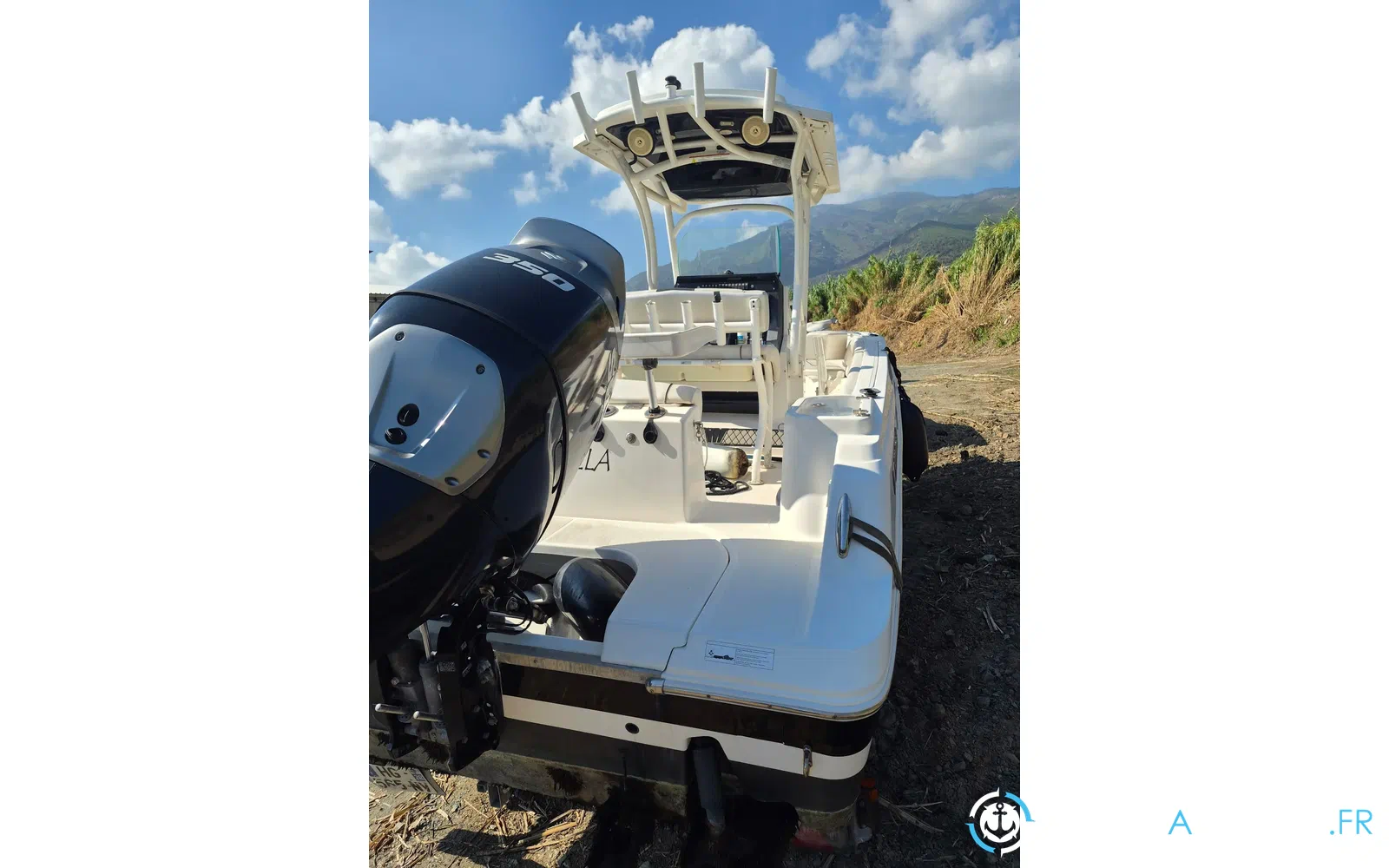 slider 1 Wellcraft 242