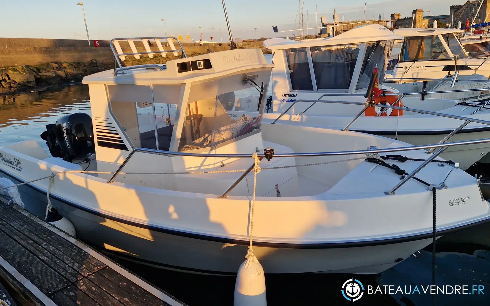 slider 10 Guymarine Antioche 570 Chalutier