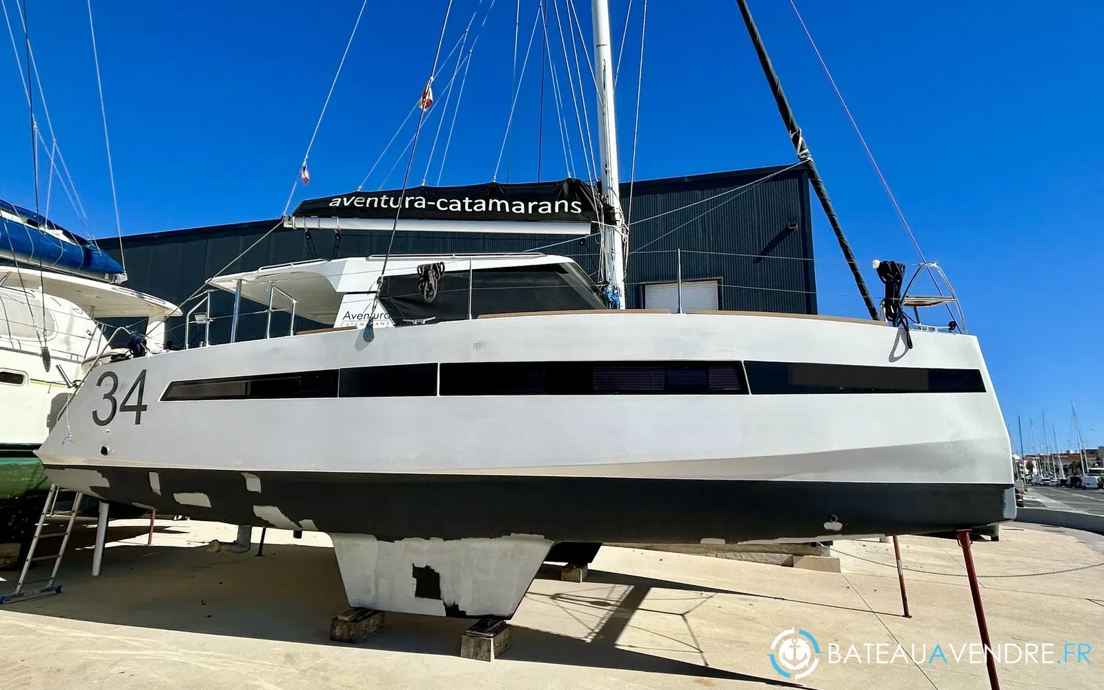 slider 0 Aventura Catamarans A34