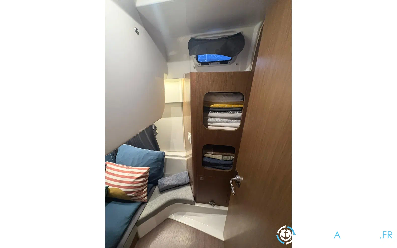 slider 14 Beneteau Antares Serie 9