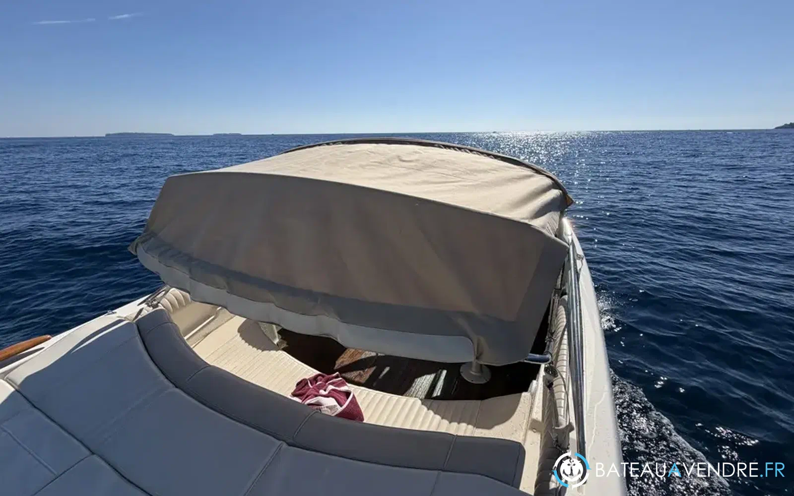 slider 9 Jeanneau Runabout 755
