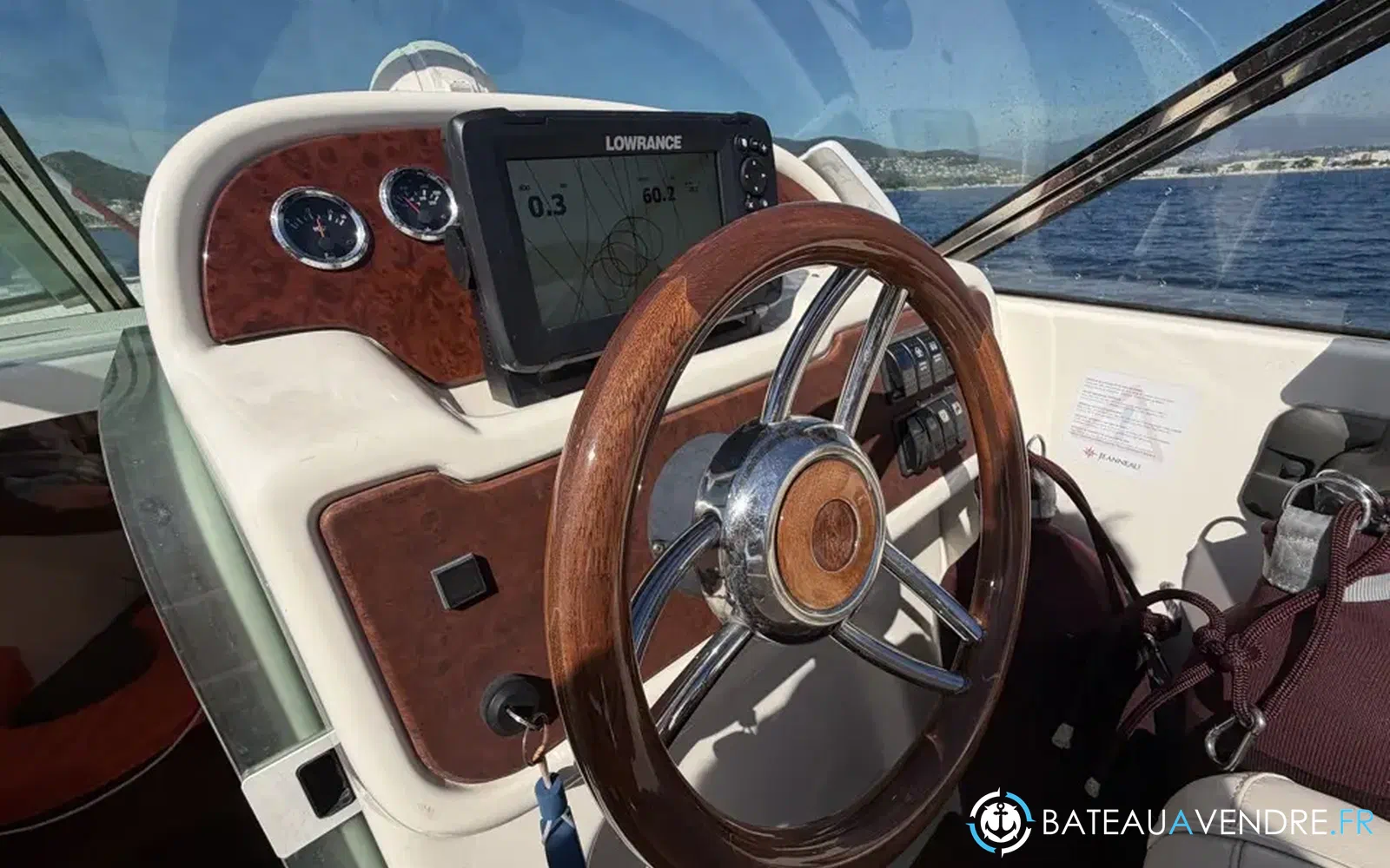 slider 12 Jeanneau Runabout 755