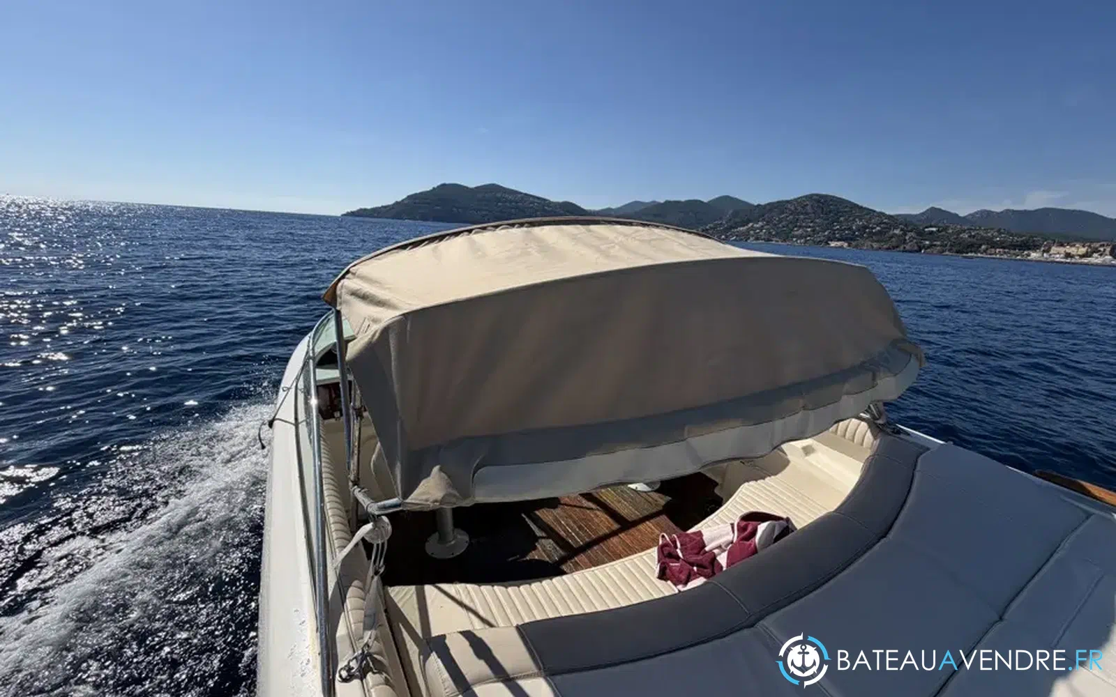 slider 13 Jeanneau Runabout 755
