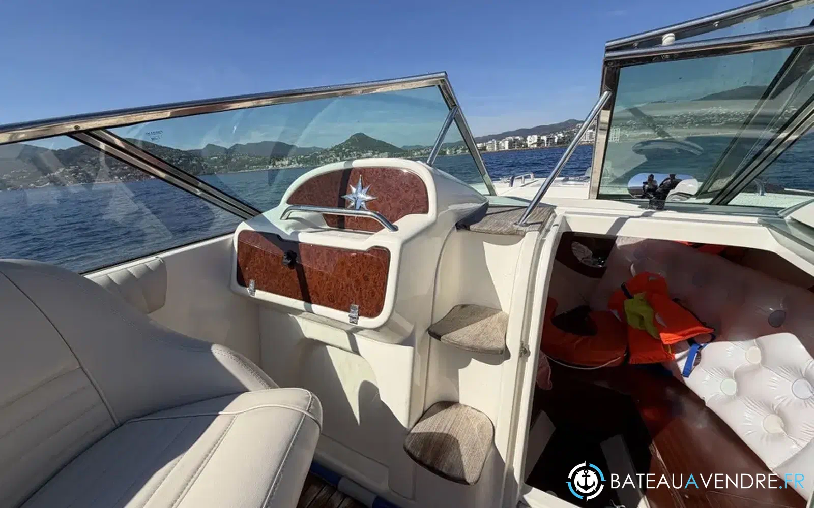 slider 5 Jeanneau Runabout 755