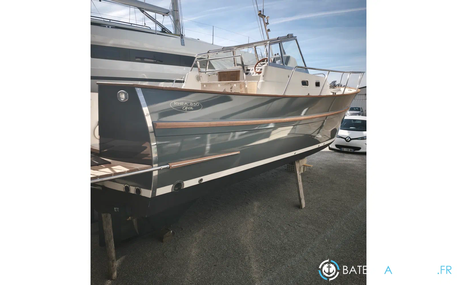 slider 3 Rhea 850 Open