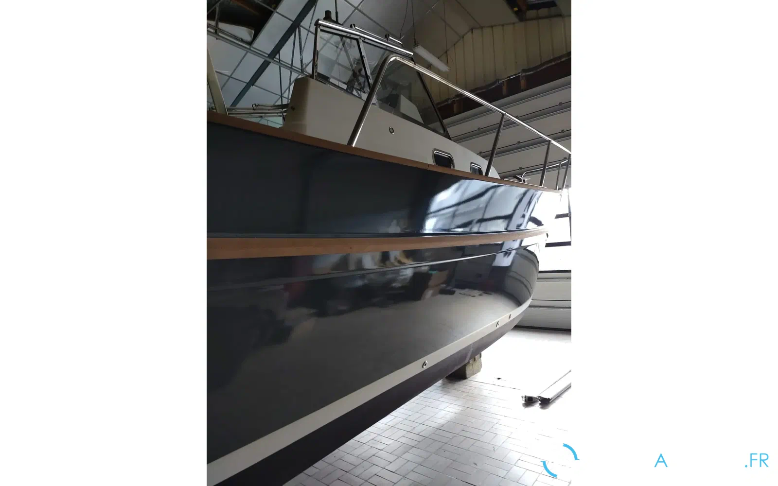 slider 0 Rhea 850 Open