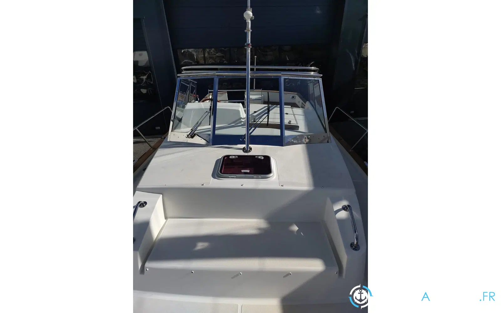 slider 6 Rhea 850 Open