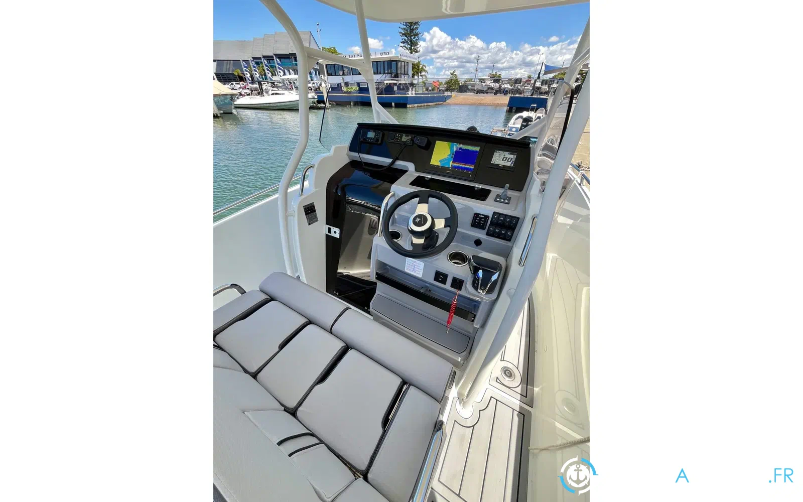 slider 7 Jeanneau Cap Camarat 7.5 CC Series 3