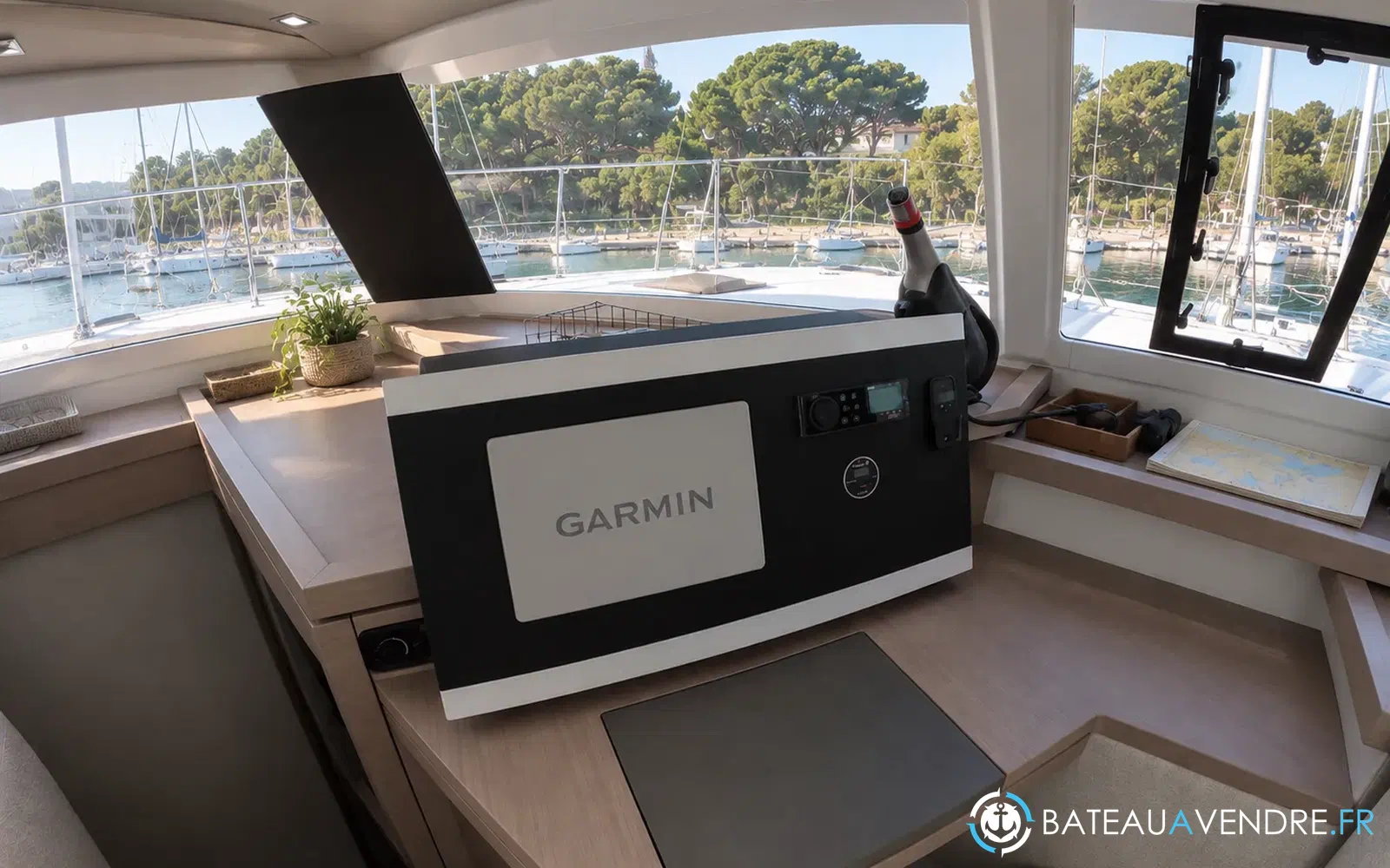 slider 9 Fountaine Pajot Astrea 42