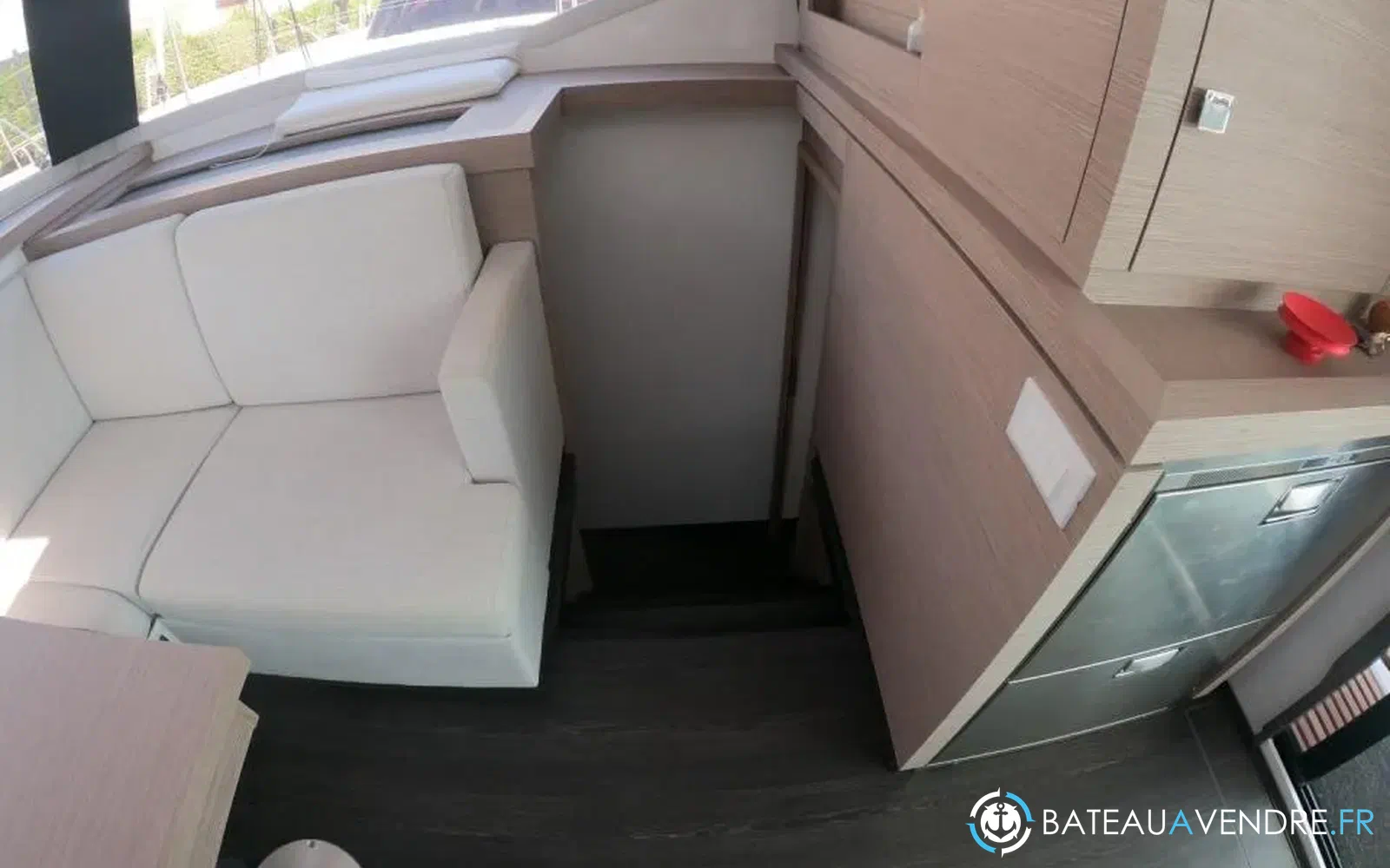 slider 10 Fountaine Pajot Astrea 42