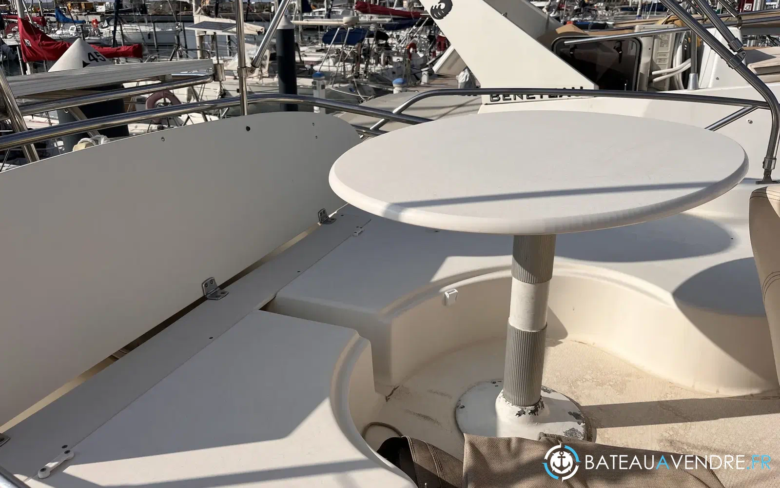 slider 12 Jeanneau Prestige 32 Fly