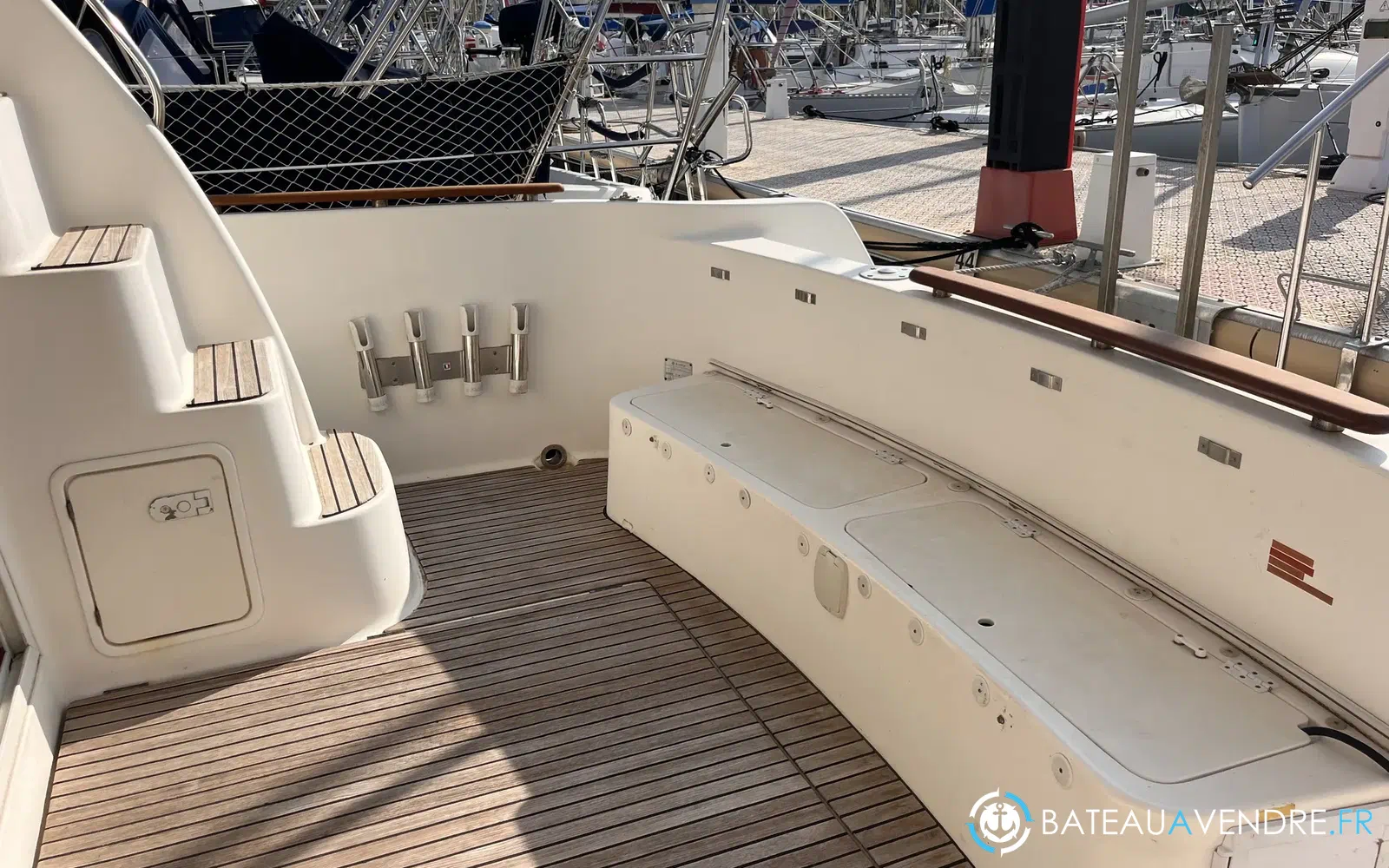 slider 2 Jeanneau Prestige 32 Fly