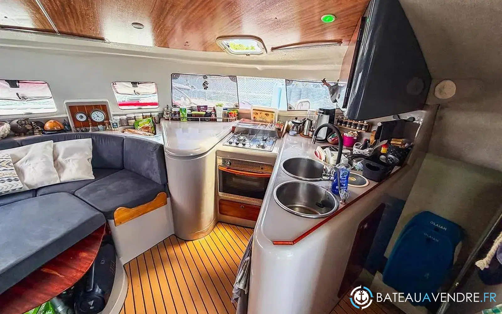 slider 17 Fountaine Pajot Athena 38