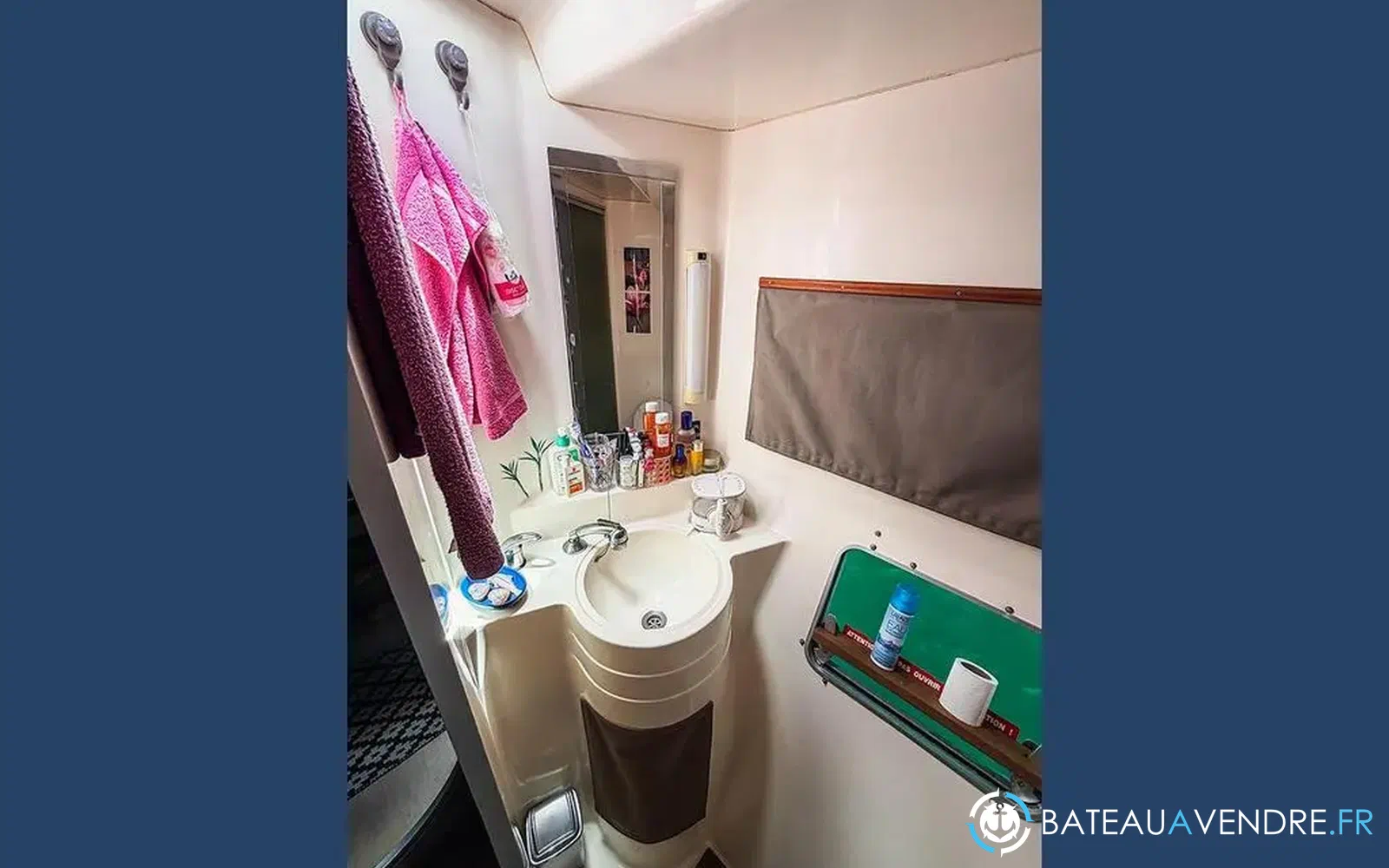 slider 28 Fountaine Pajot Athena 38