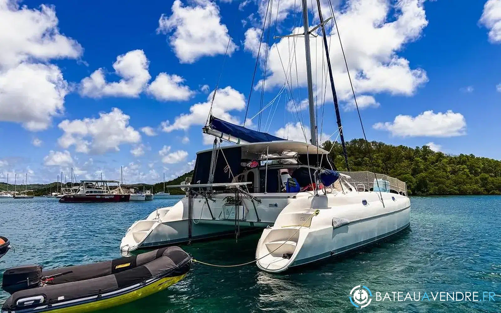 slider 2 Fountaine Pajot Athena 38
