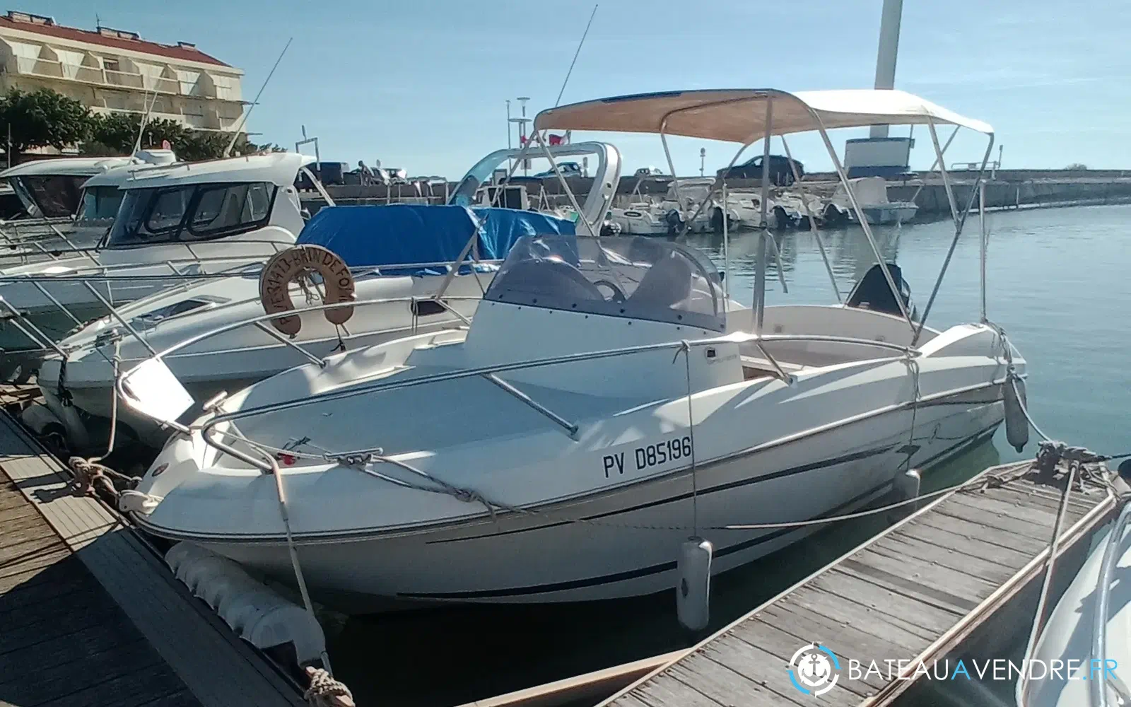 slider 0 Beneteau FLYER 650 SD