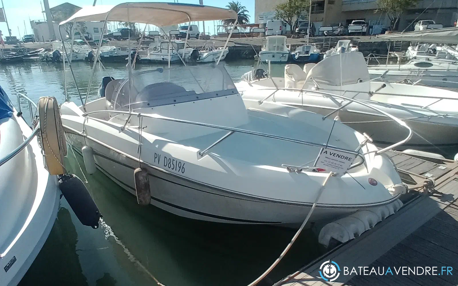 slider 1 Beneteau FLYER 650 SD
