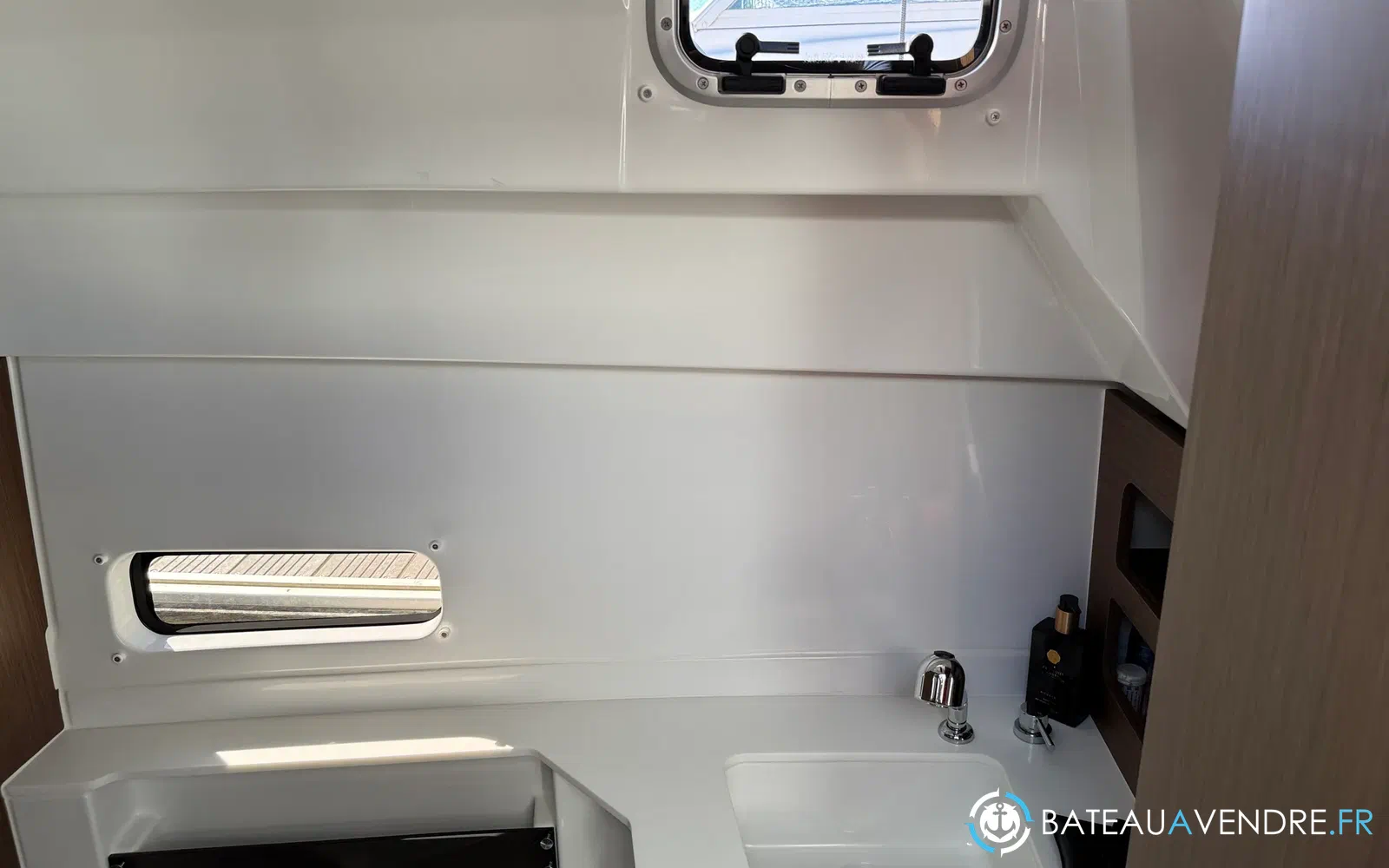 slider 32 Beneteau Antares 9 OB