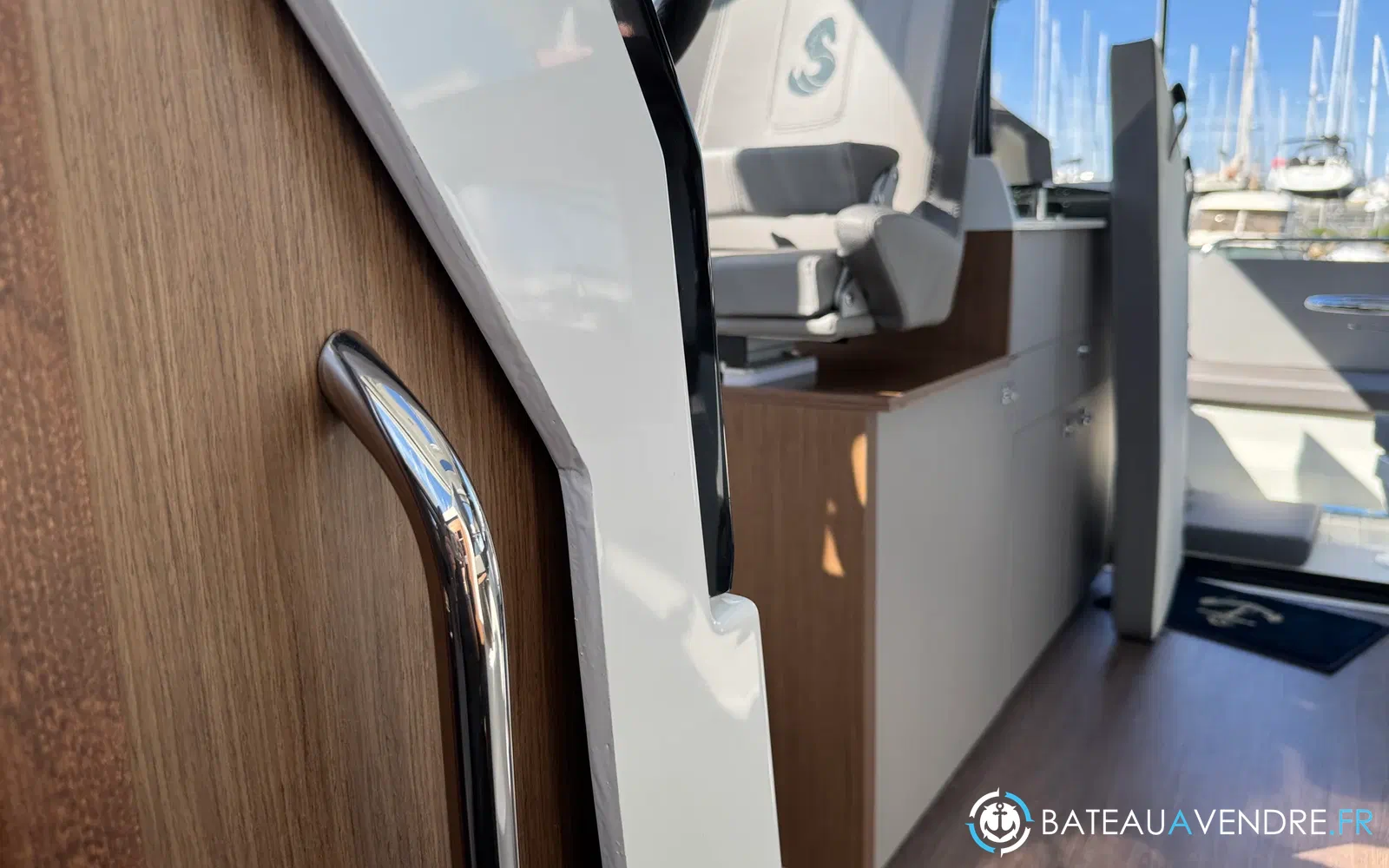 slider 23 Beneteau Antares 9 OB