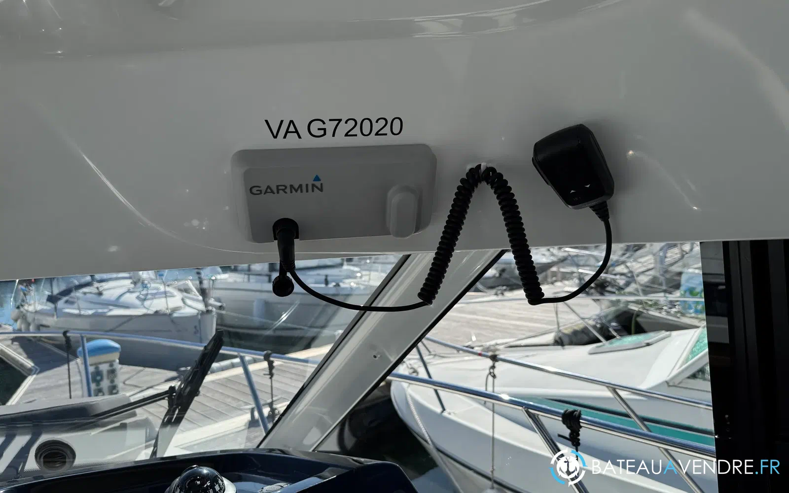 slider 17 Beneteau Antares 9 OB
