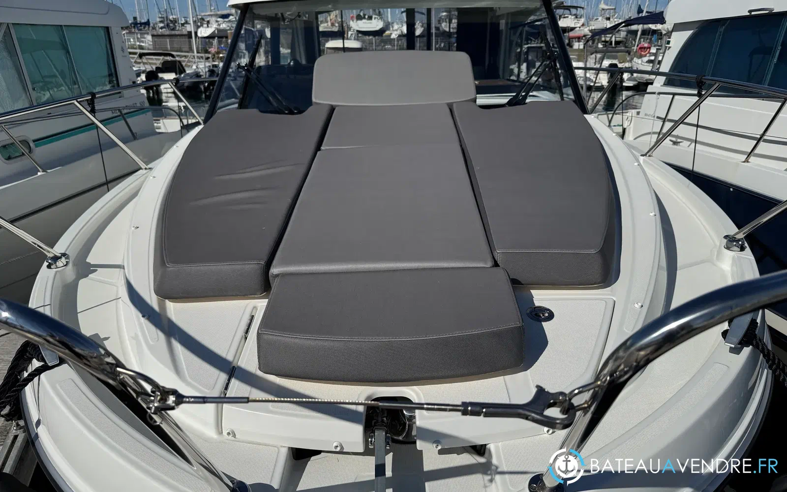 slider 6 Beneteau Antares 9 OB