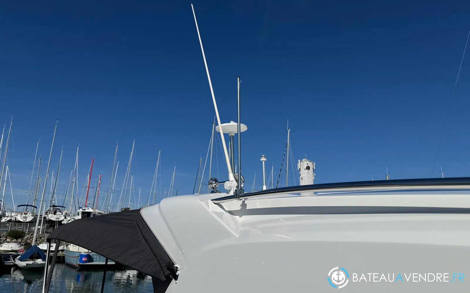 slider 12 Beneteau Antares 9 OB